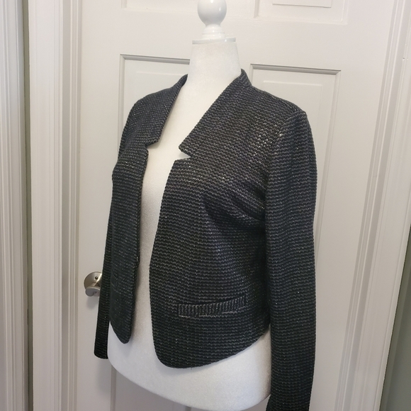 EC C. WONDER Crop Style Gold Metallic Blazer Size Medium, Classic - Picture 5 of 12
